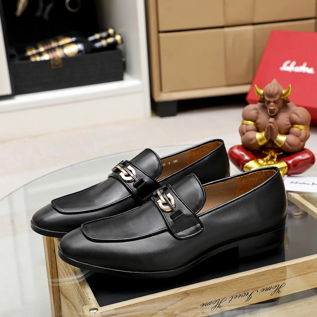 Men's shoes 💰600 🕷🕷🐂【Ferragamo】 Popular fashionable casual shoes🇨🇳Official website counter 1:1 production, original mold opening💯Good quality visible, imported high-end first-layer pebbled calfskin, water-dyed🐂leather lining🌿very clear texture, high-quality waterproof, non-slip and wear-resistant outsole🎋high quality and low price, truly handmade🍓, 3 colors available! Code number 38-44 (45. To be customized)